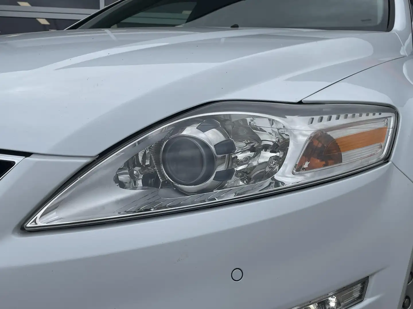 Ford Mondeo 1.6 EcoBoost Titanium - Navigatie - Leder - Stoelv Blanc - 2