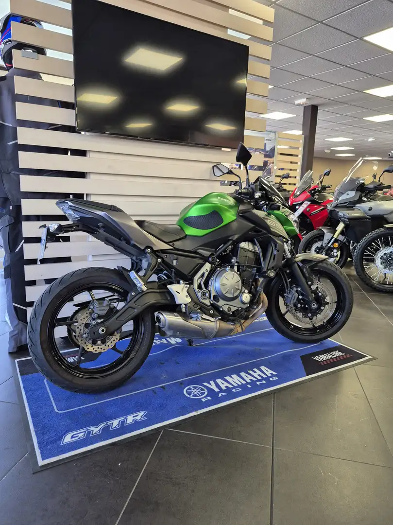 Kawasaki Z 650 Vert - 2