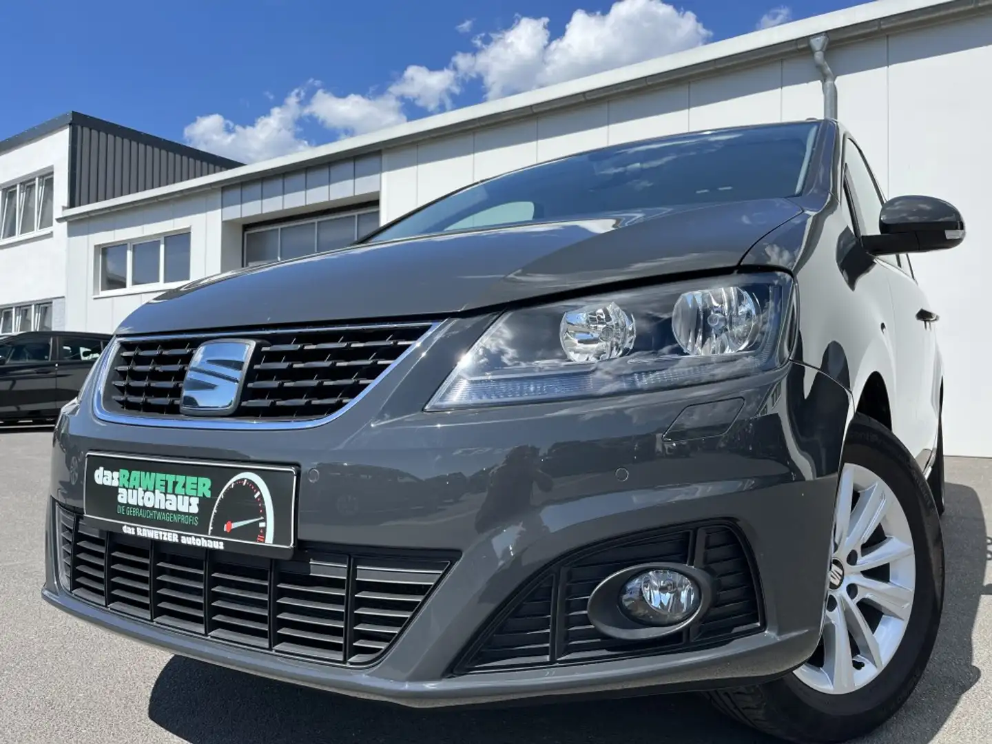 SEAT Alhambra 2.0 TDI DSG Style 191€ m. 20% Anzahlung Navi DAB Grau - 1