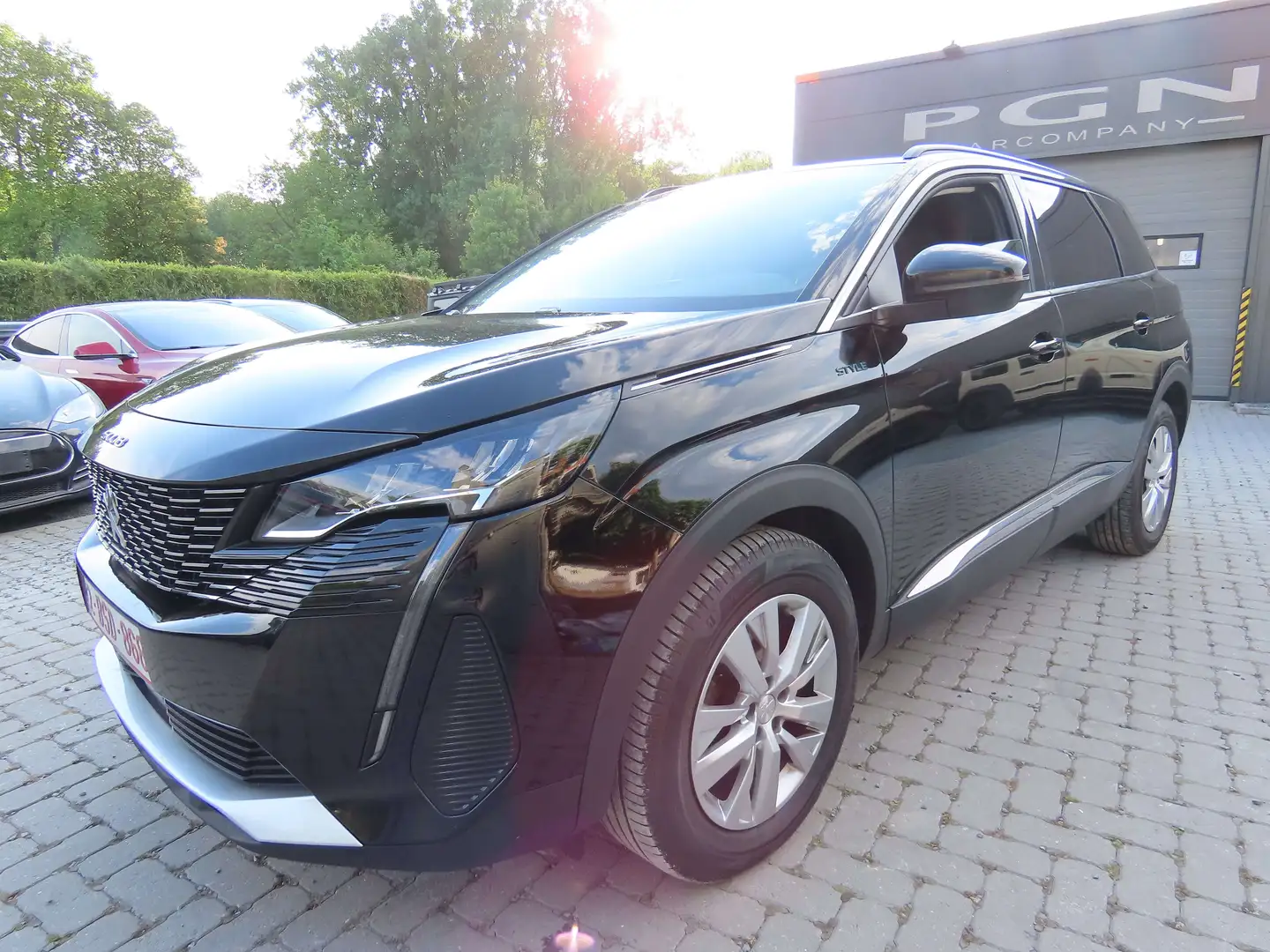 Peugeot 5008 1.5 BlueHDi Style 7pl 14850eur+BTW/TVA Noir - 1