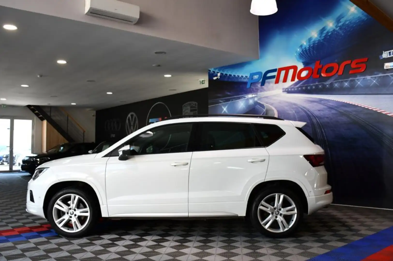SEAT Ateca FR 2.0 TDI 150 DSG 4Drive GPS Virtual ACC Cuir Hay Blanc - 2
