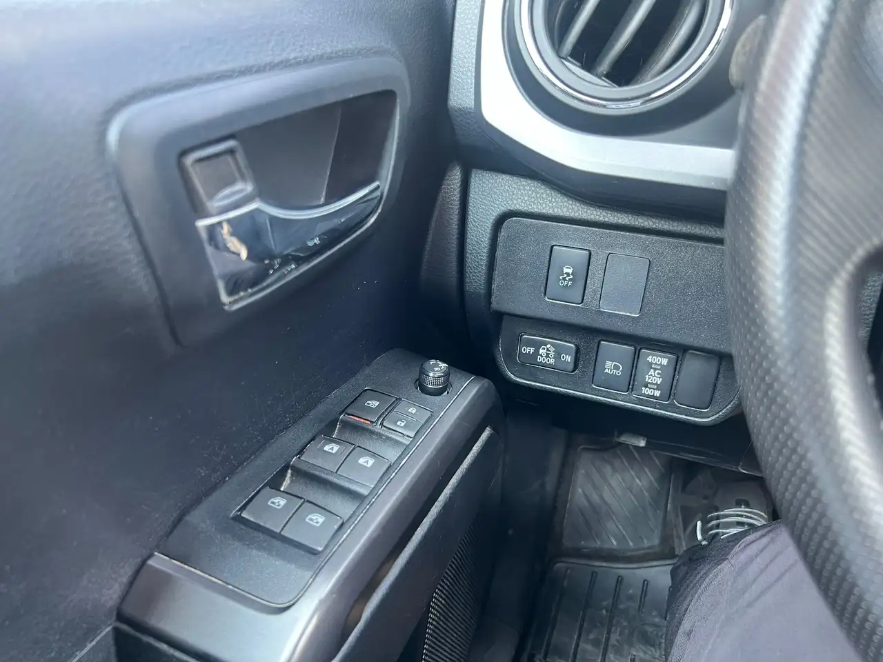 Toyota Tacoma снимка Toyota Tacoma