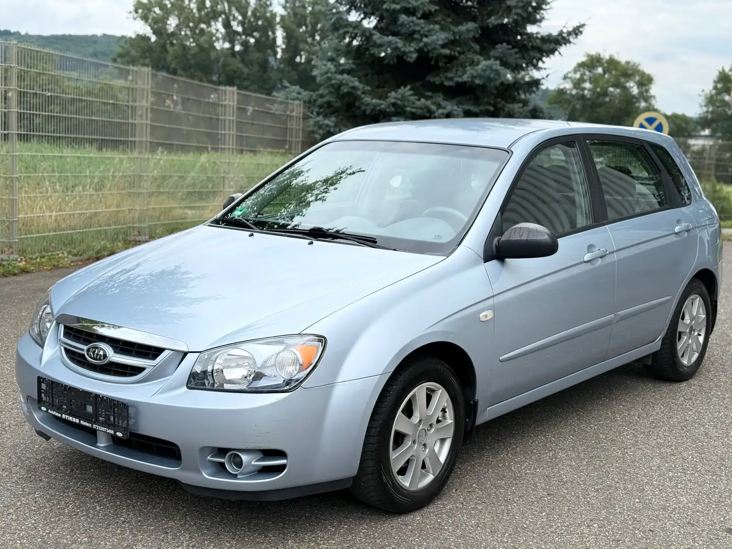 Kia Cerato 1.6 Tüv/Au 06/2026 Gümüş rengi - 1