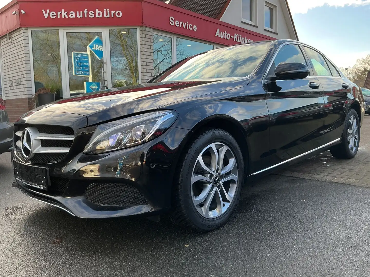 Mercedes-Benz C 180 SHZ BT PDC NAVI Чёрный - 2