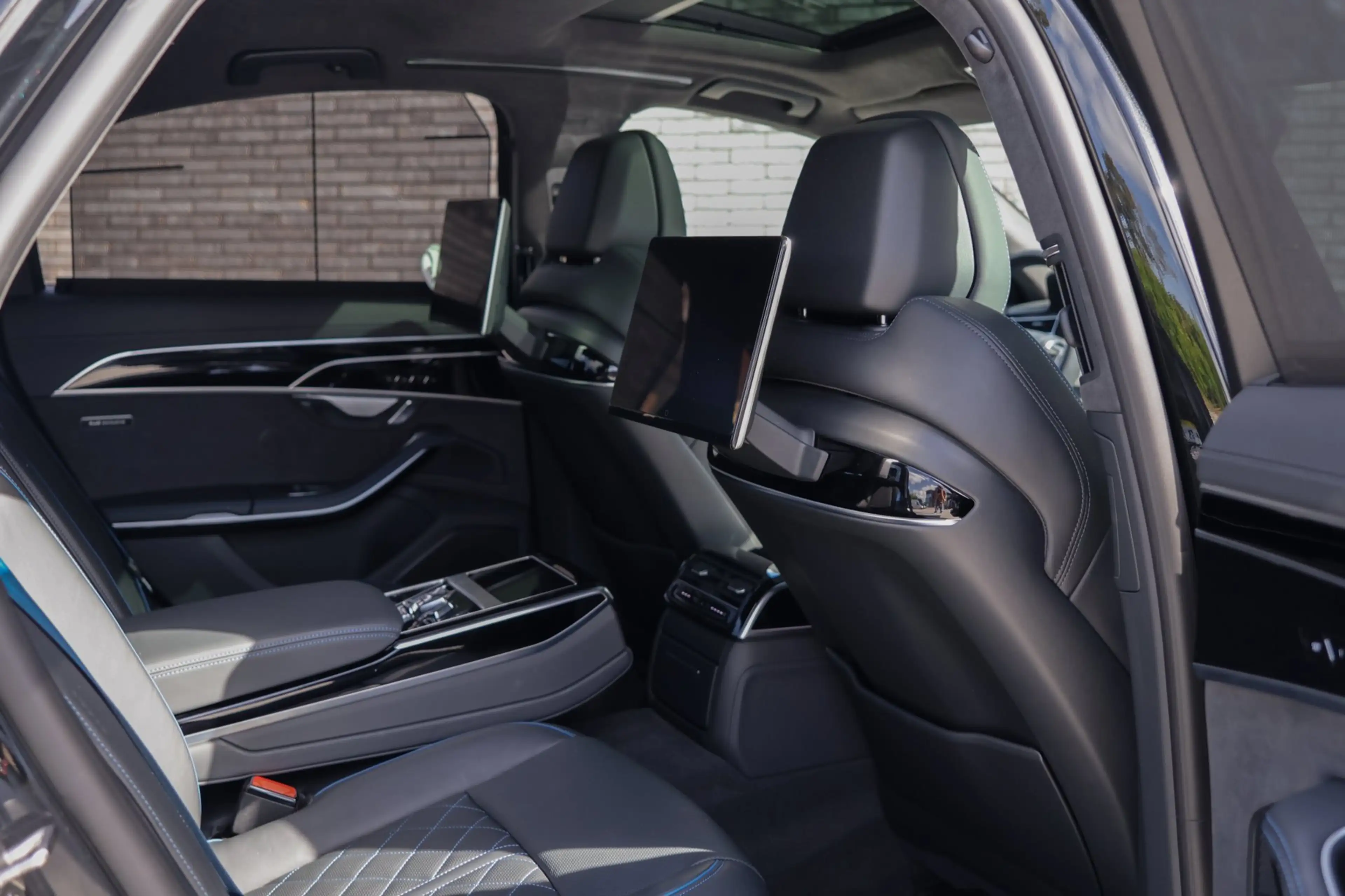 Audi A8 60 TFSI e * AUDI EXCLUSIVE * TV SCHERMEN * MASSAGE — photo 35