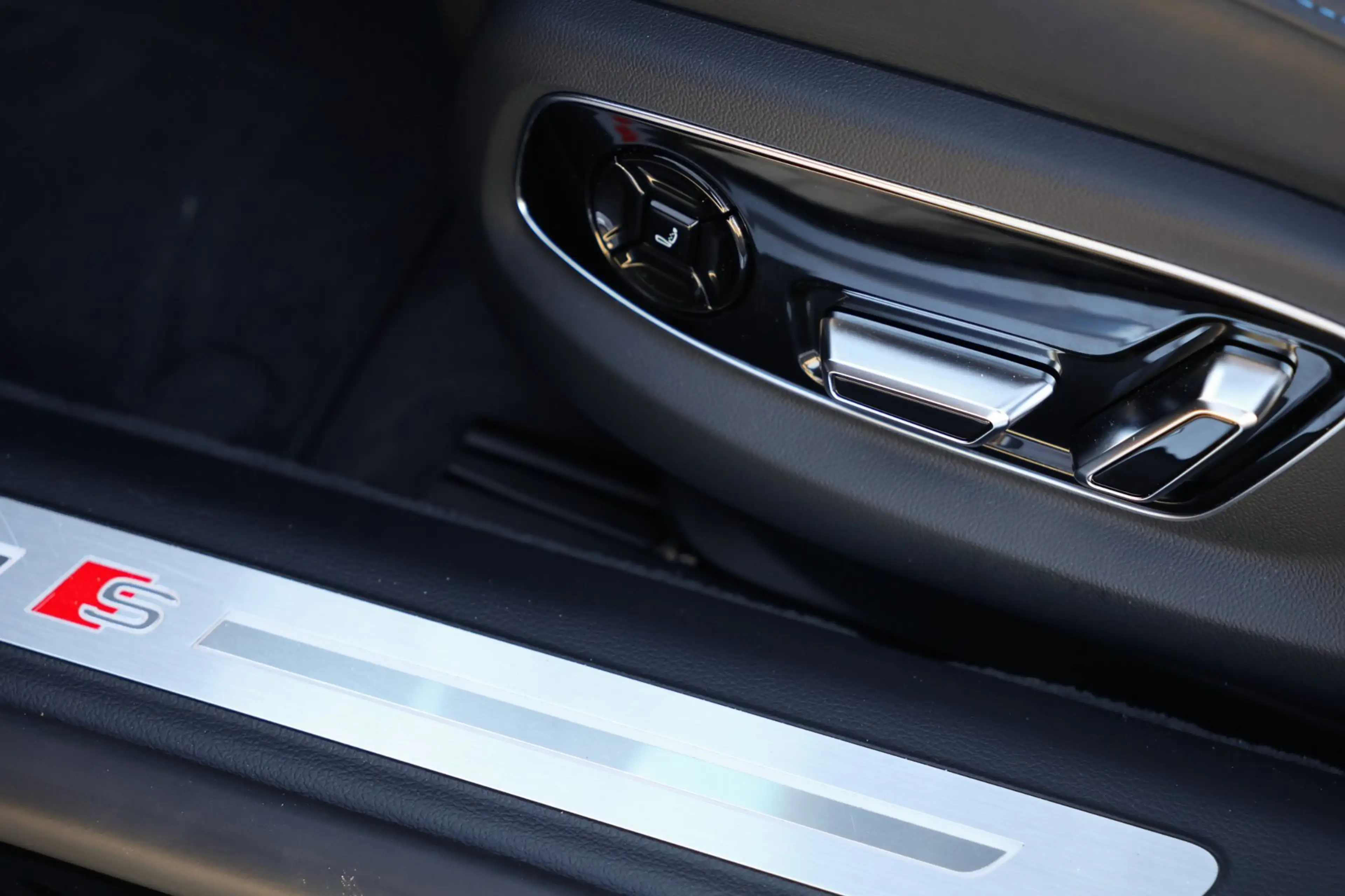 Audi A8 60 TFSI e * AUDI EXCLUSIVE * TV SCHERMEN * MASSAGE — photo 45
