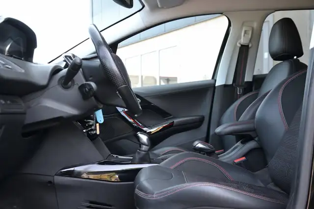 Peugeot 2008 view 7