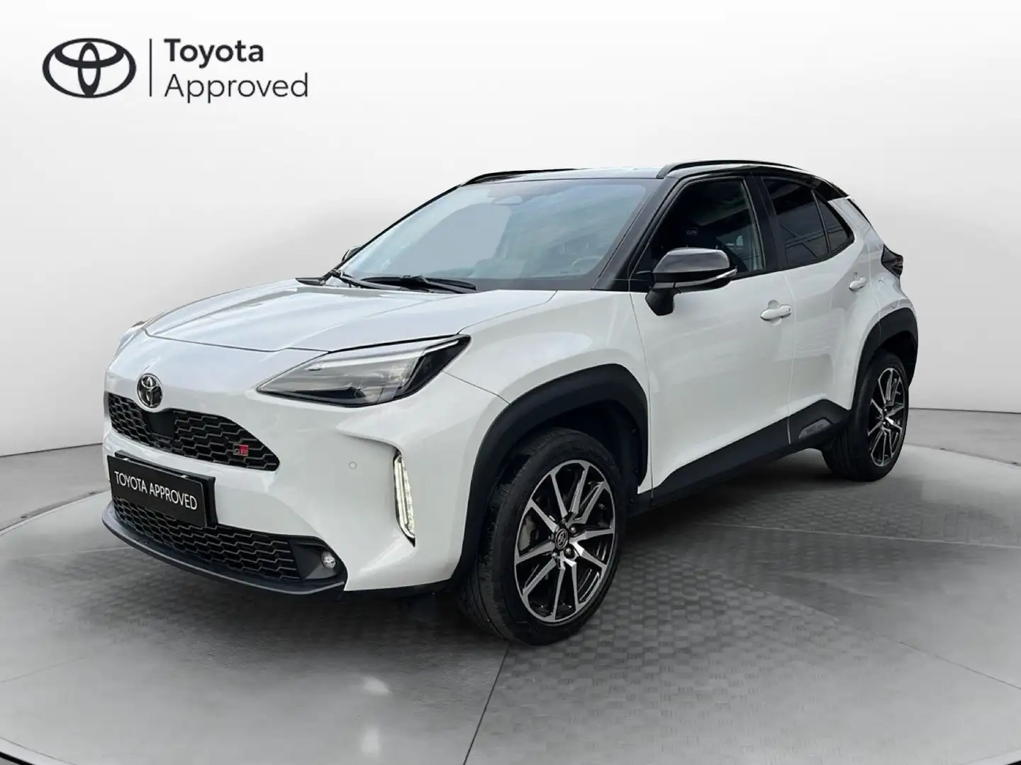 Toyota Yaris Cross 1.5 Hybrid 130cv GR Sport - 1