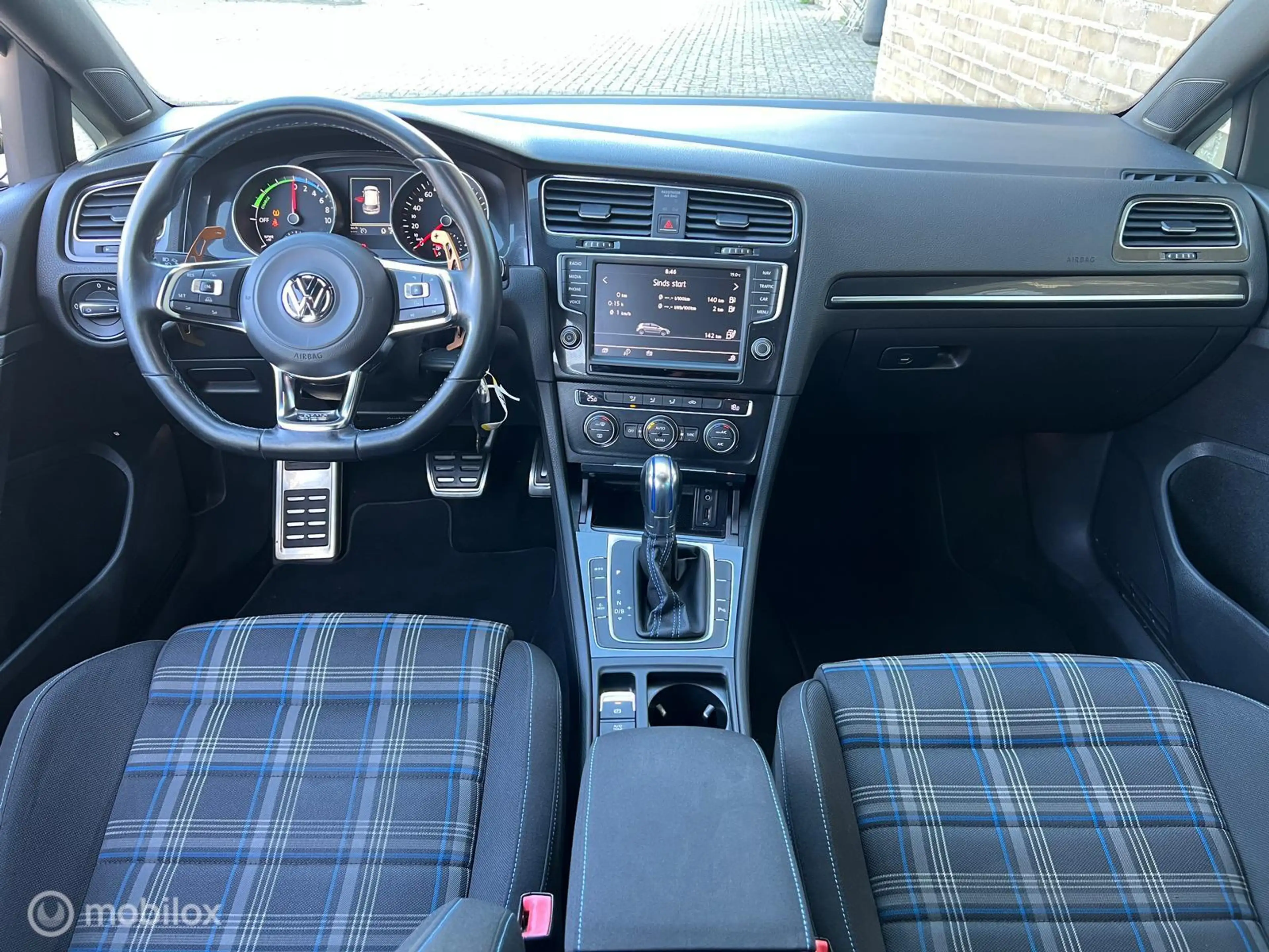 Volkswagen Golf GTE 1.4 TSI Automaat| Camera| Sensoren| NAP — photo 9
