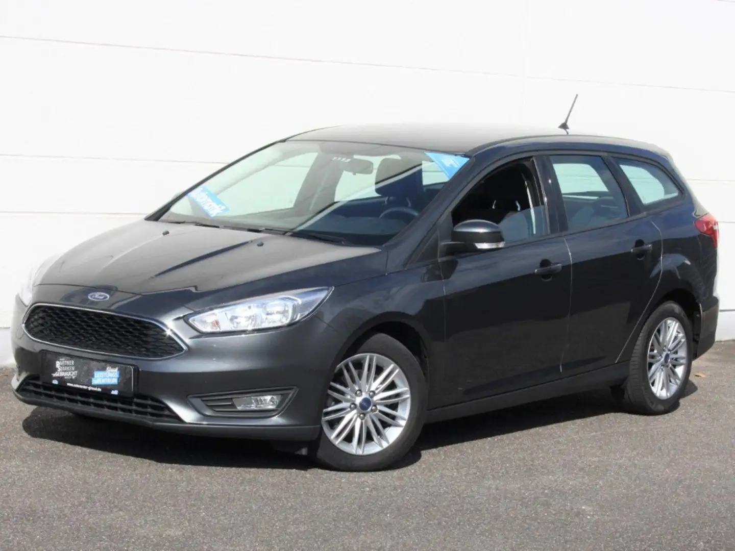 Ford Focus Turnier 1.0 Business Automatik Navi SYNC 3 Grau - 1