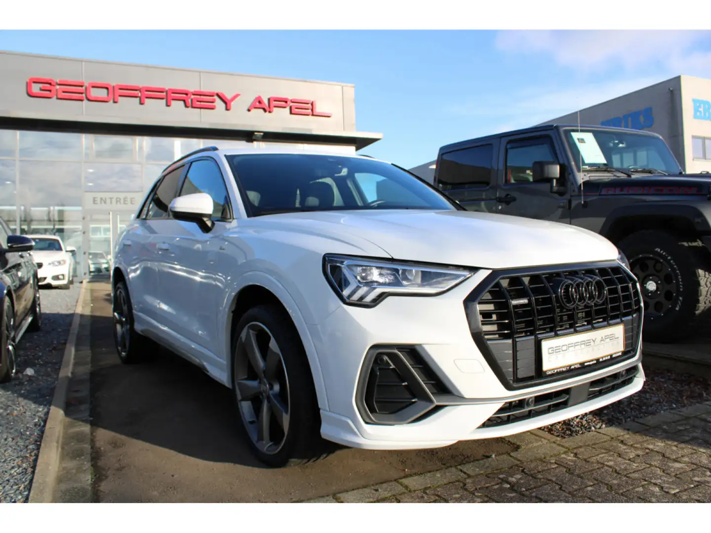 Audi Q3 NEW MODEL 40 TFSI 190 S-TRONIC QUATTRO 3X S-LINE C Blanc - 1