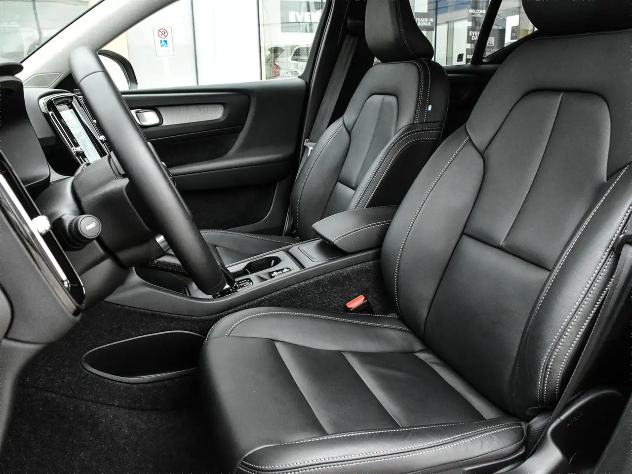 Volvo XC40 снимка Volvo XC40