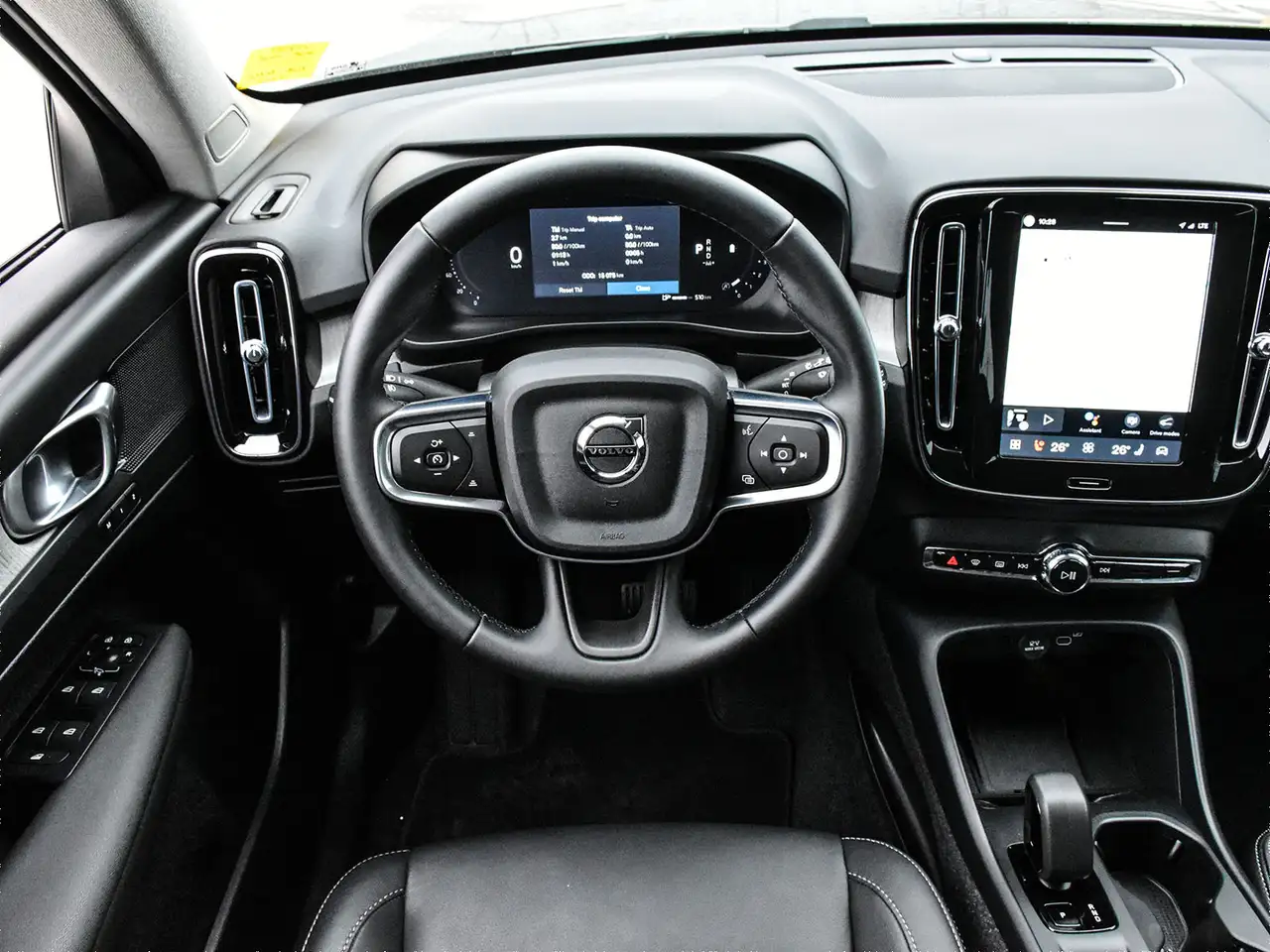 Volvo XC40 снимка Volvo XC40