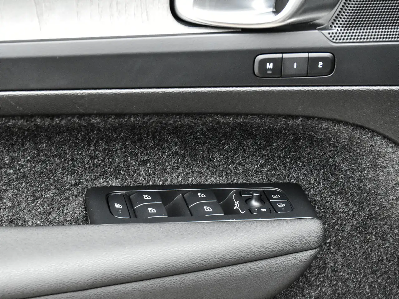 Volvo XC40 снимка Volvo XC40
