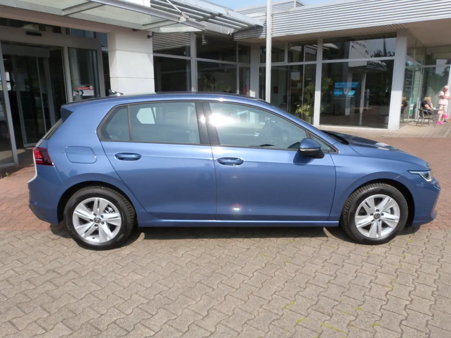 Volkswagen Golf 1.5 TSI OPF Life ACC Navi LED LM DigiPro SHZ IDA Blau - 2