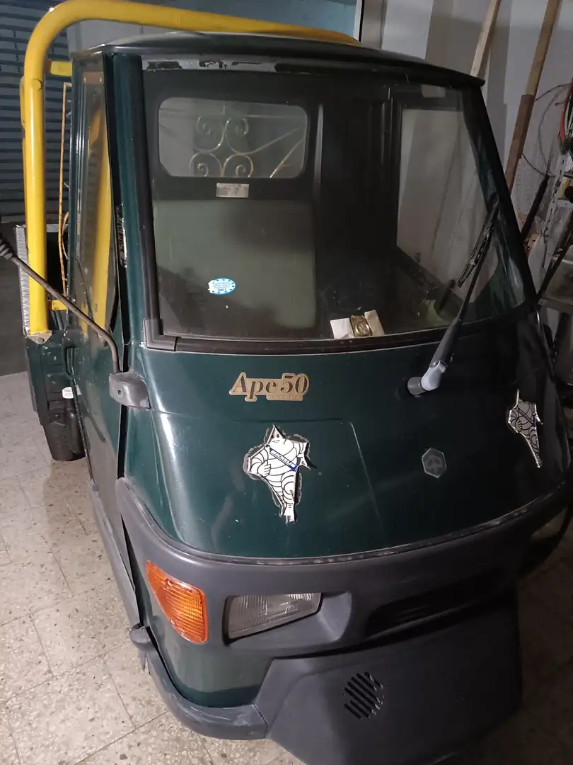 Piaggio Ape Bleu - 1