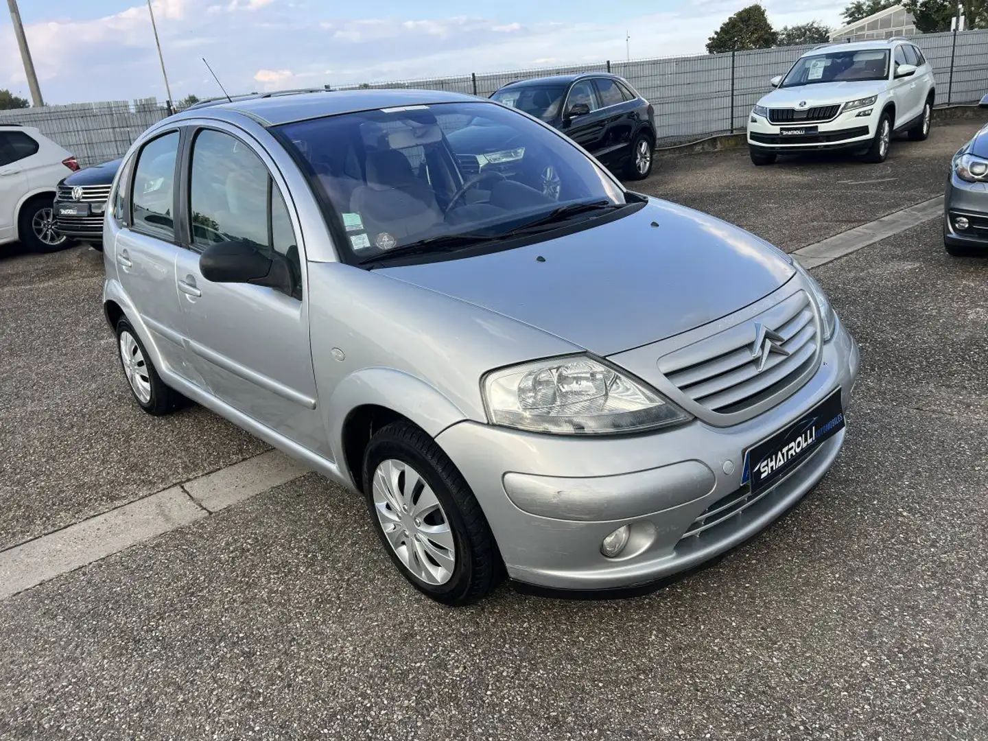 Citroen C3 Citroën 1.4 HDi 92ch Exclusive 5portes Clim Régulateur Attelage Grau - 2