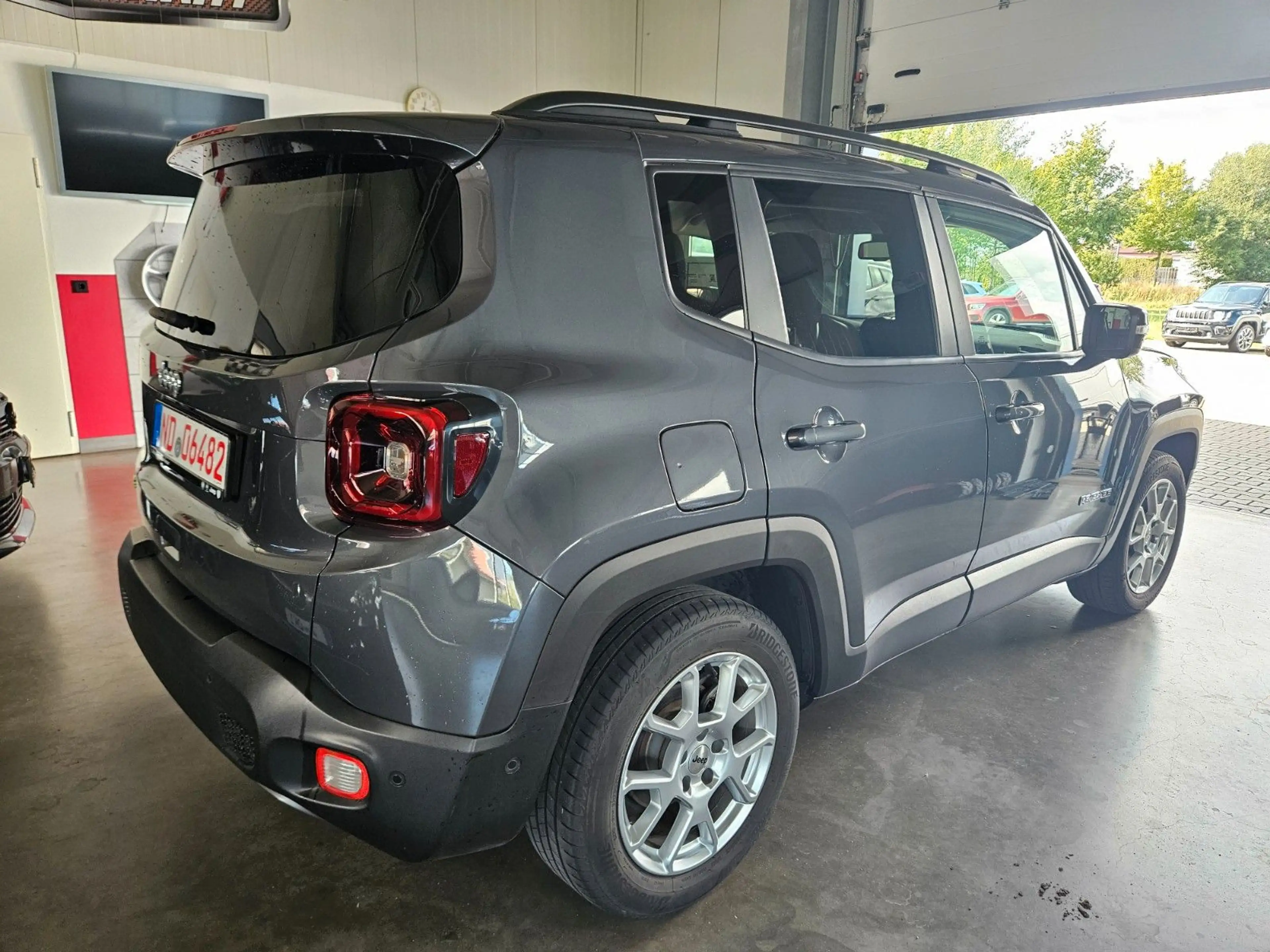 Jeep Renegade High Altitude Mild-H./ LED/Kamera/SHZ — photo 7