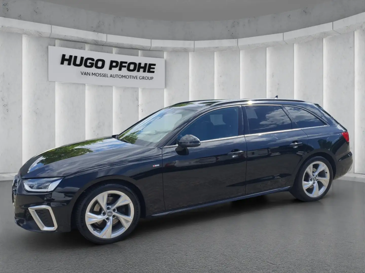 Audi A4 35 S Line 2.0 TDI Avant Autom LED AHK PDC SHZ AHK Black - 1