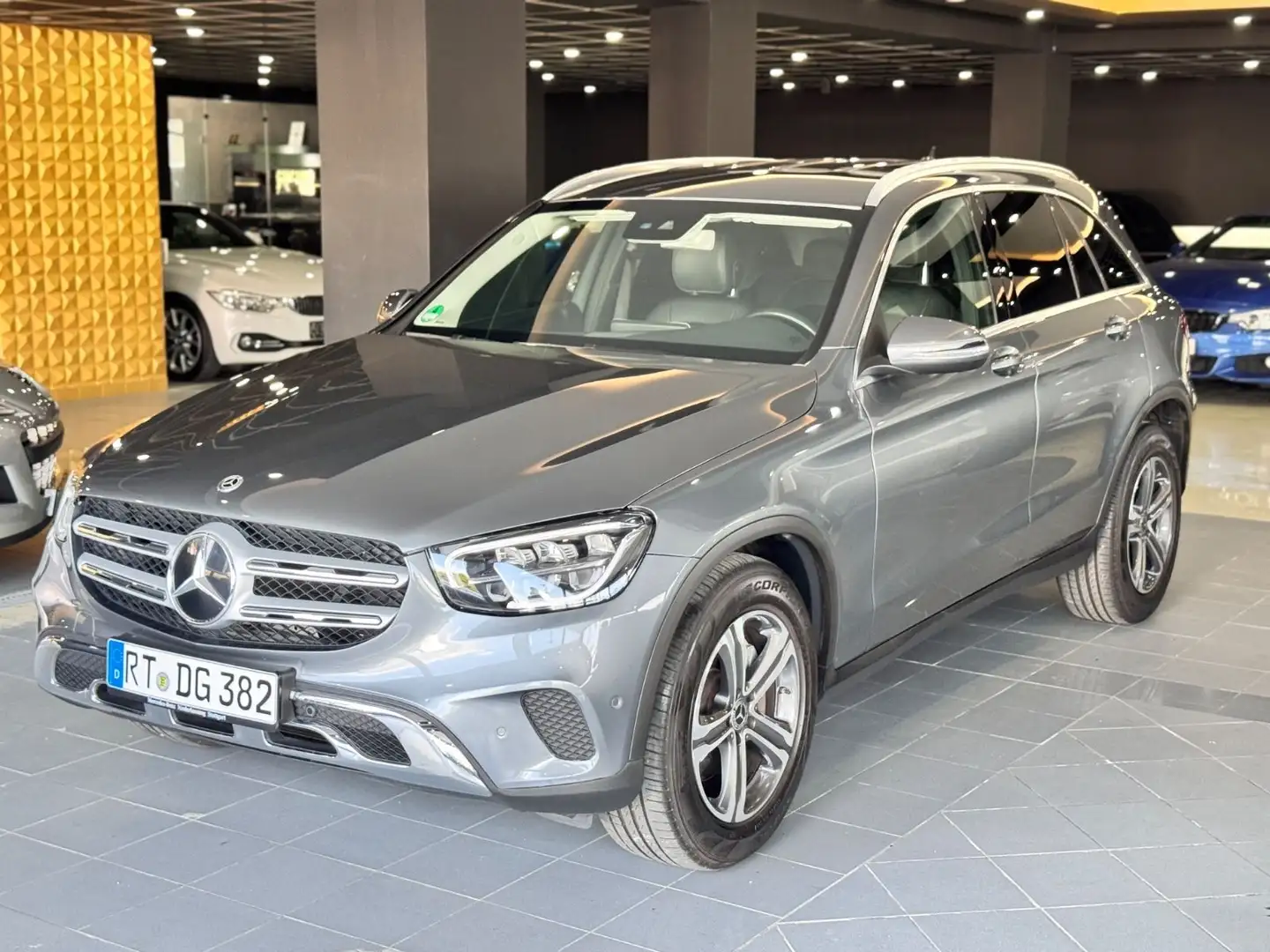 Mercedes-Benz GLC 220 4Matic*SHZ*KLIMA*EURO6* Gri - 2