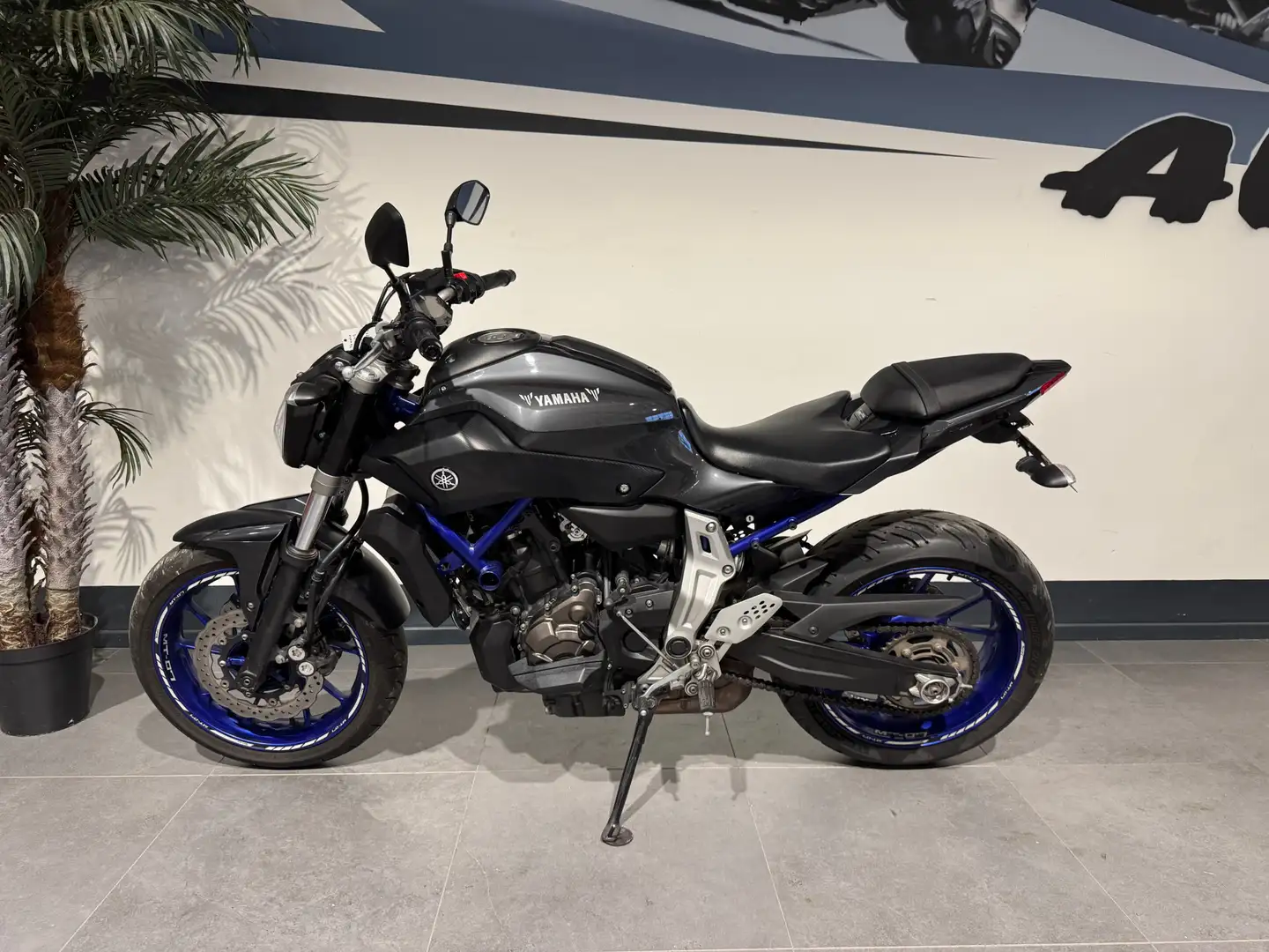 Yamaha MT-07 - 2