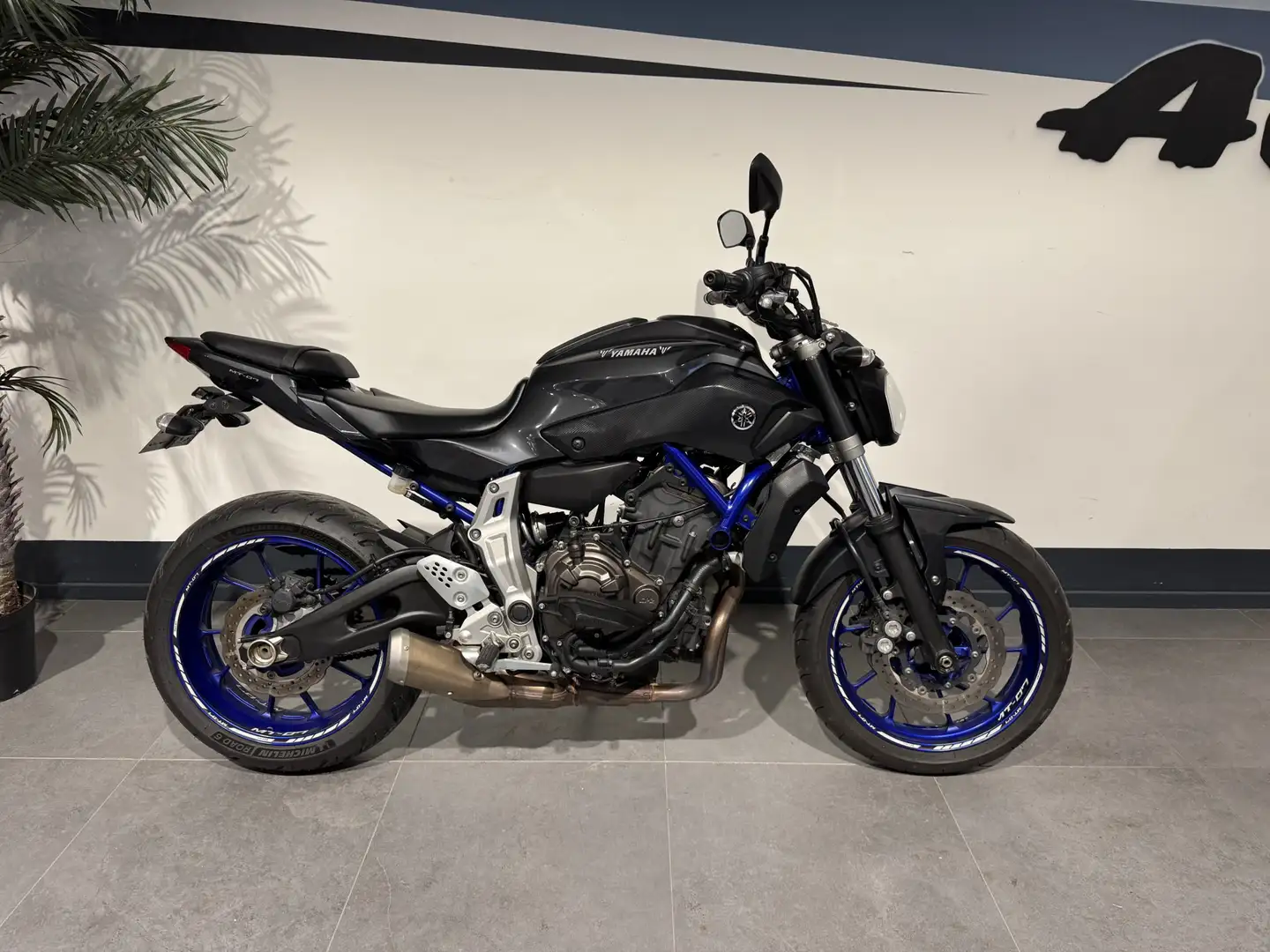 Yamaha MT-07 - 1