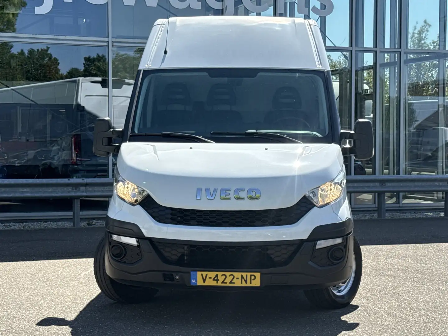 Iveco Daily 35S13V 2.3 352 H2 | Airco | Camera | Geveerde stoe Wit - 2