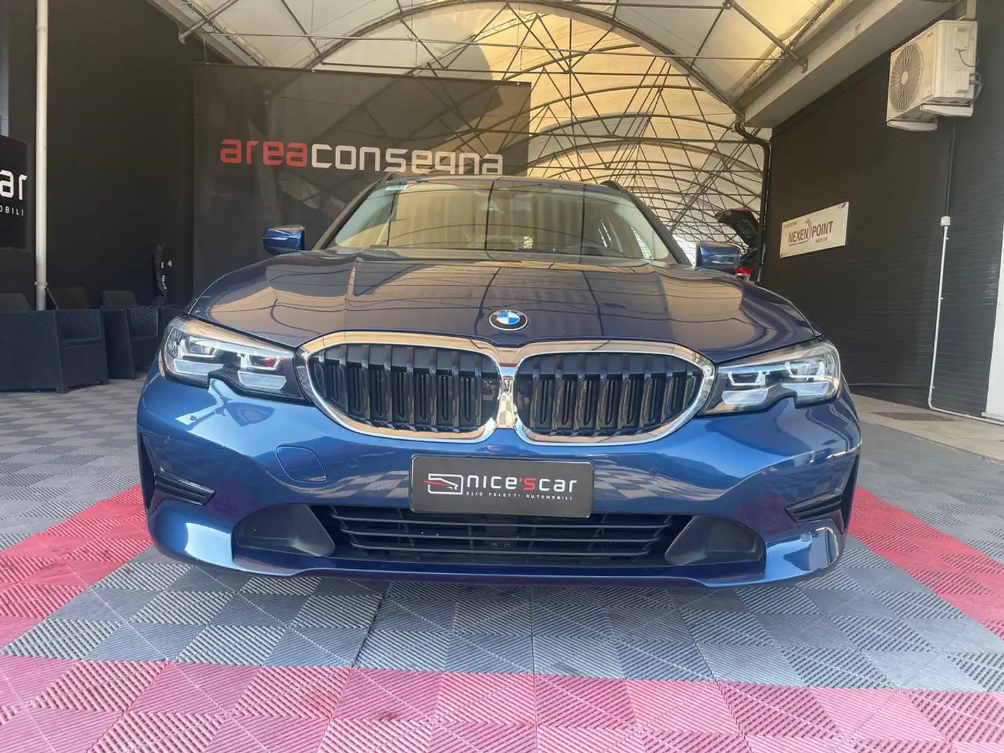 BMW 318 318 d 48V Touring Business Advantage Mavi - 2