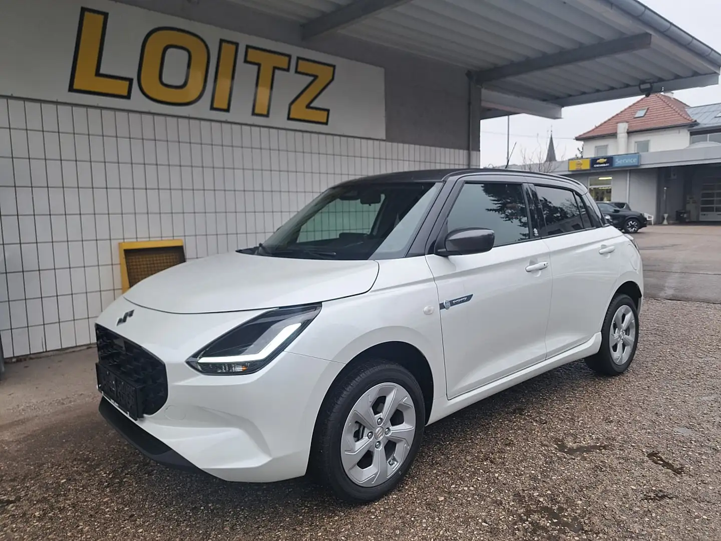 Suzuki Swift 1,2 Hybrid Allgrip Shine Weiß - 1