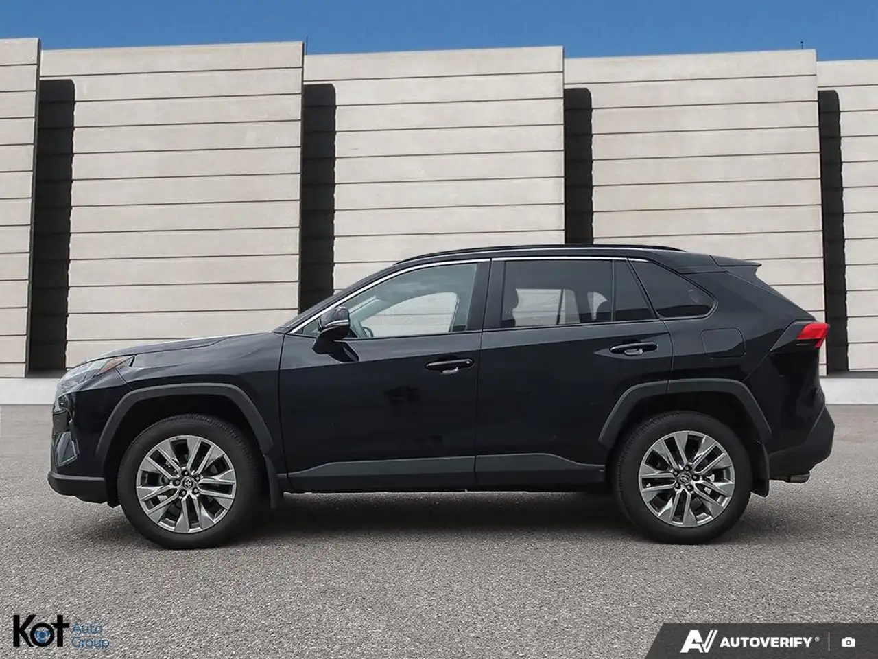 Toyota RAV 4 снимка Toyota RAV 4