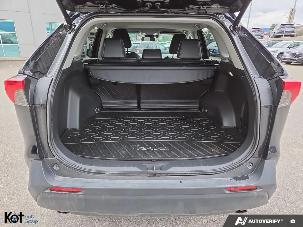 Toyota RAV 4 снимка Toyota RAV 4