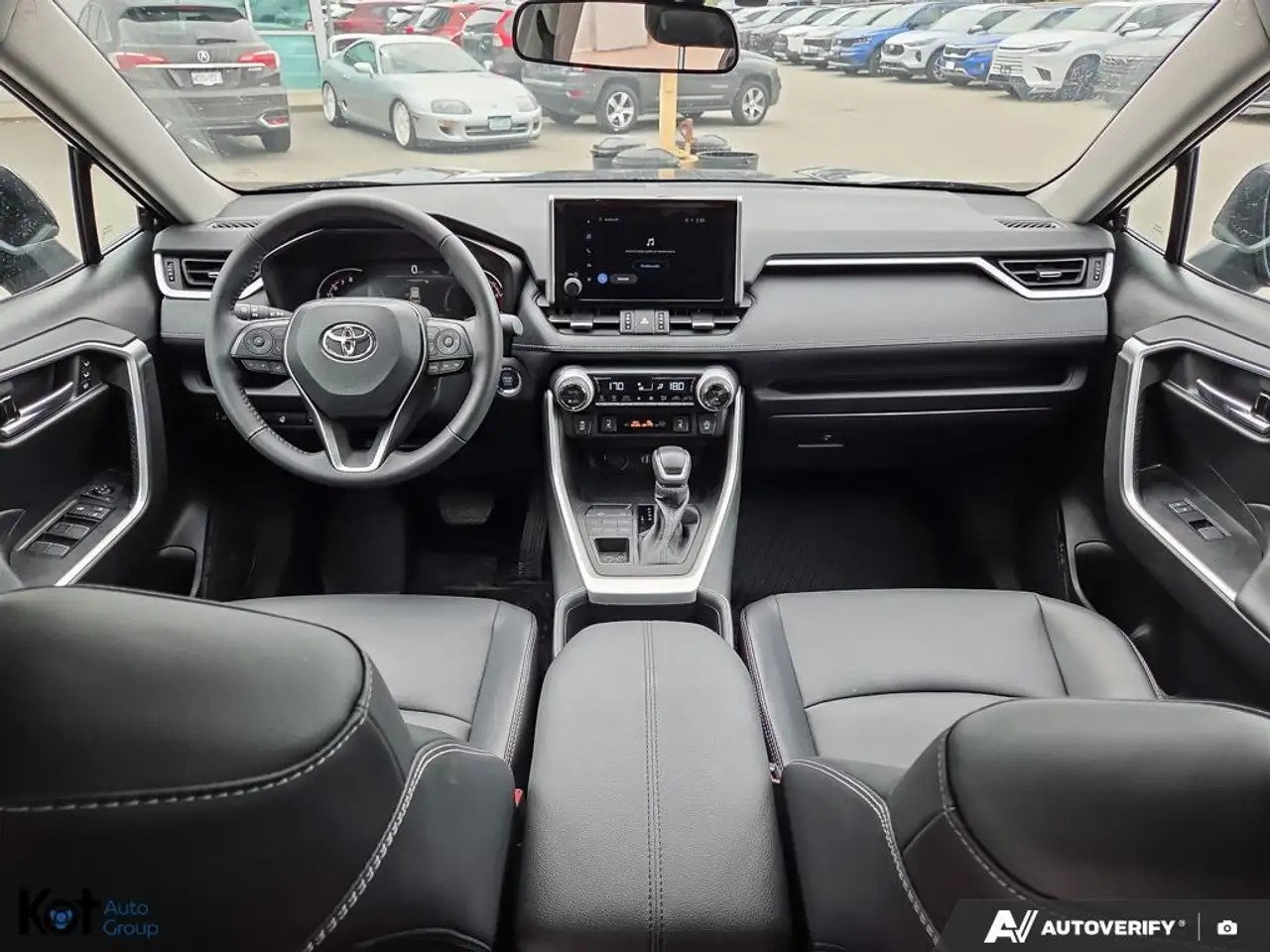Toyota RAV 4 снимка Toyota RAV 4