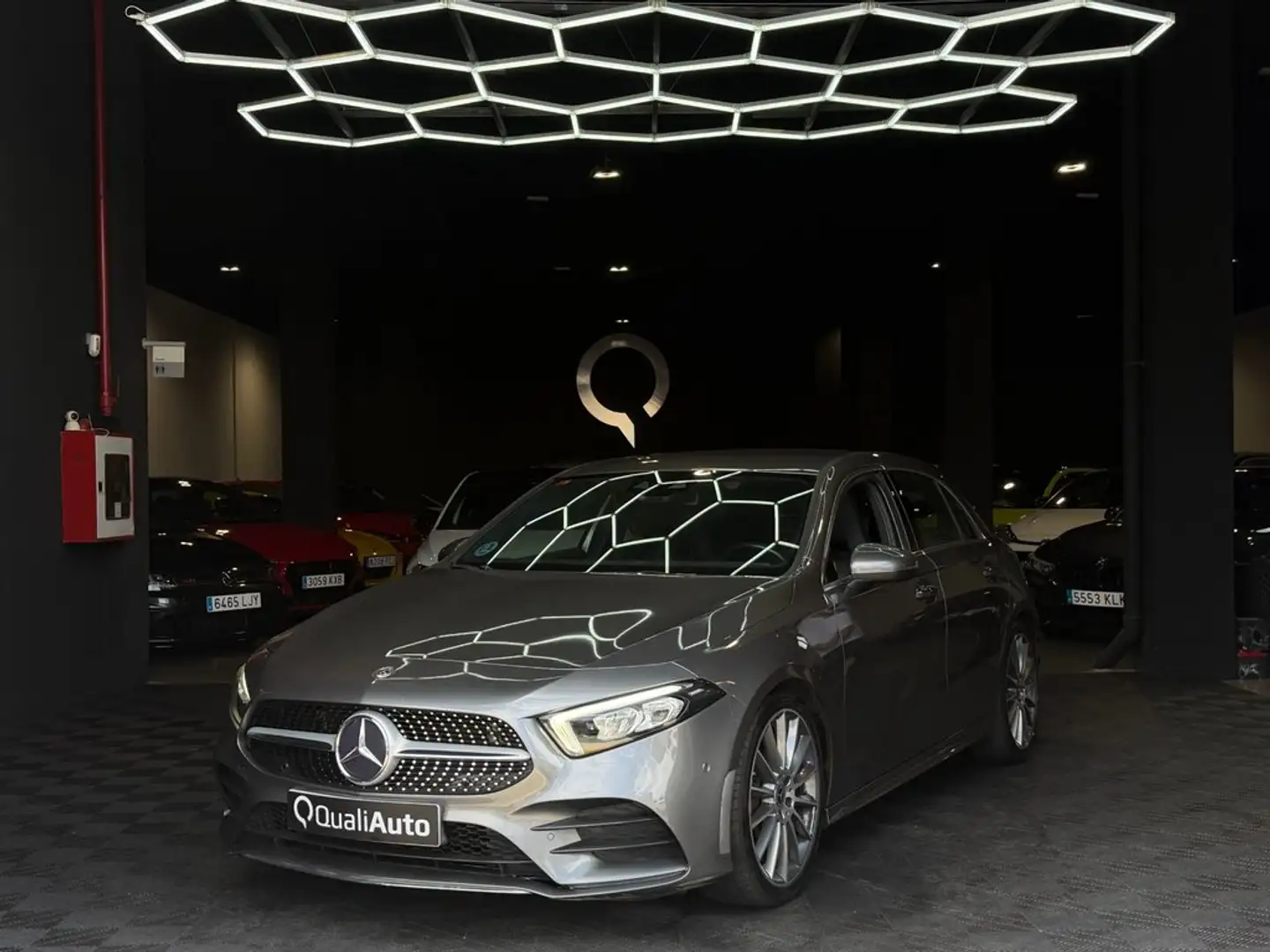 Mercedes-Benz A 180 Gris - 1