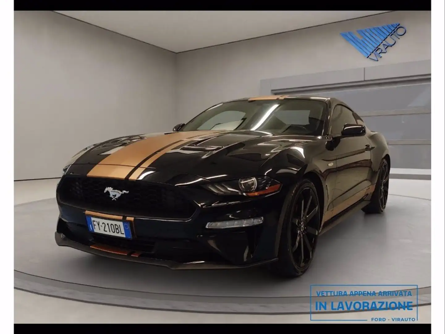 Ford Mustang Fastback 2.3 EcoBoost Negro - 1