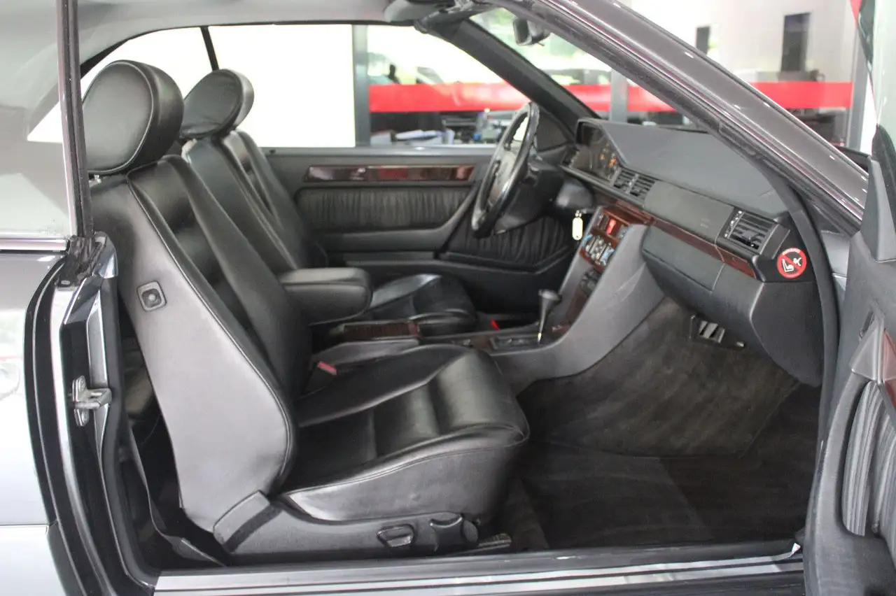 Mercedes-Benz E 220 Cabrio KLIMA LEDER I.HAND *CLASSIC DATA 2*, foto 8