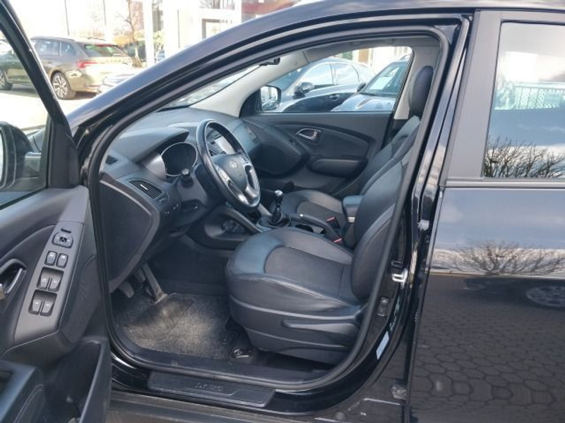 Hyundai iX35 IX 35 (TUCSON) 1,6 135PS  PANO Leder AHK NAVI RF — photo 10