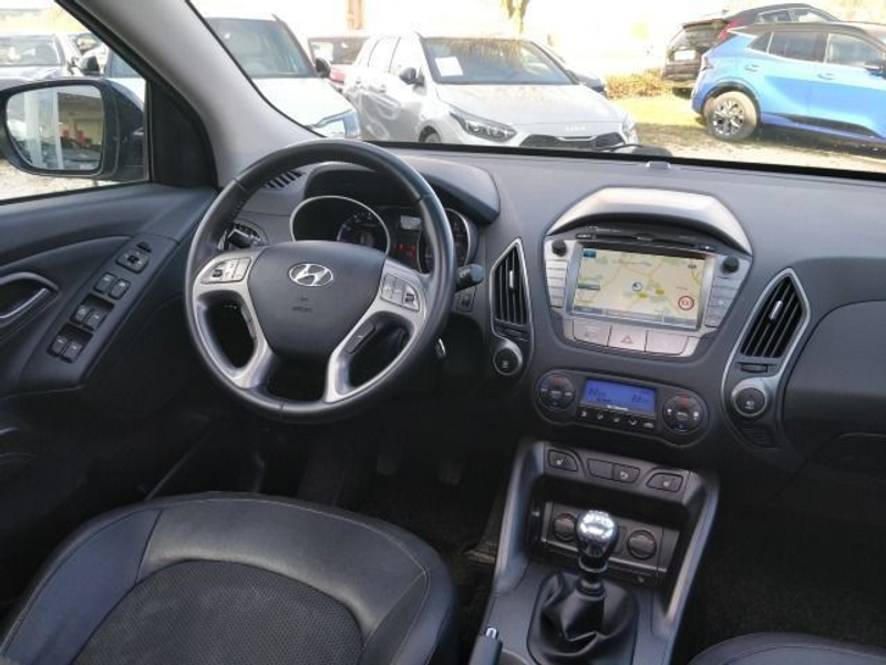 Hyundai iX35 IX 35 (TUCSON) 1,6 135PS  PANO Leder AHK NAVI RF — photo 13
