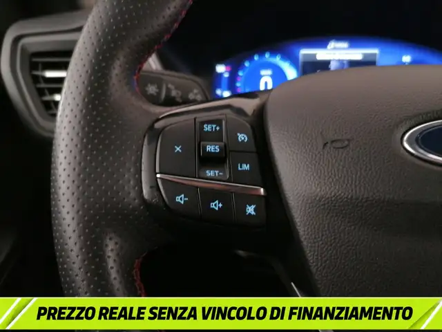 Ford Kuga view 25