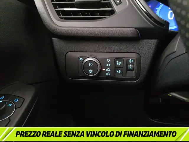 Ford Kuga view 28