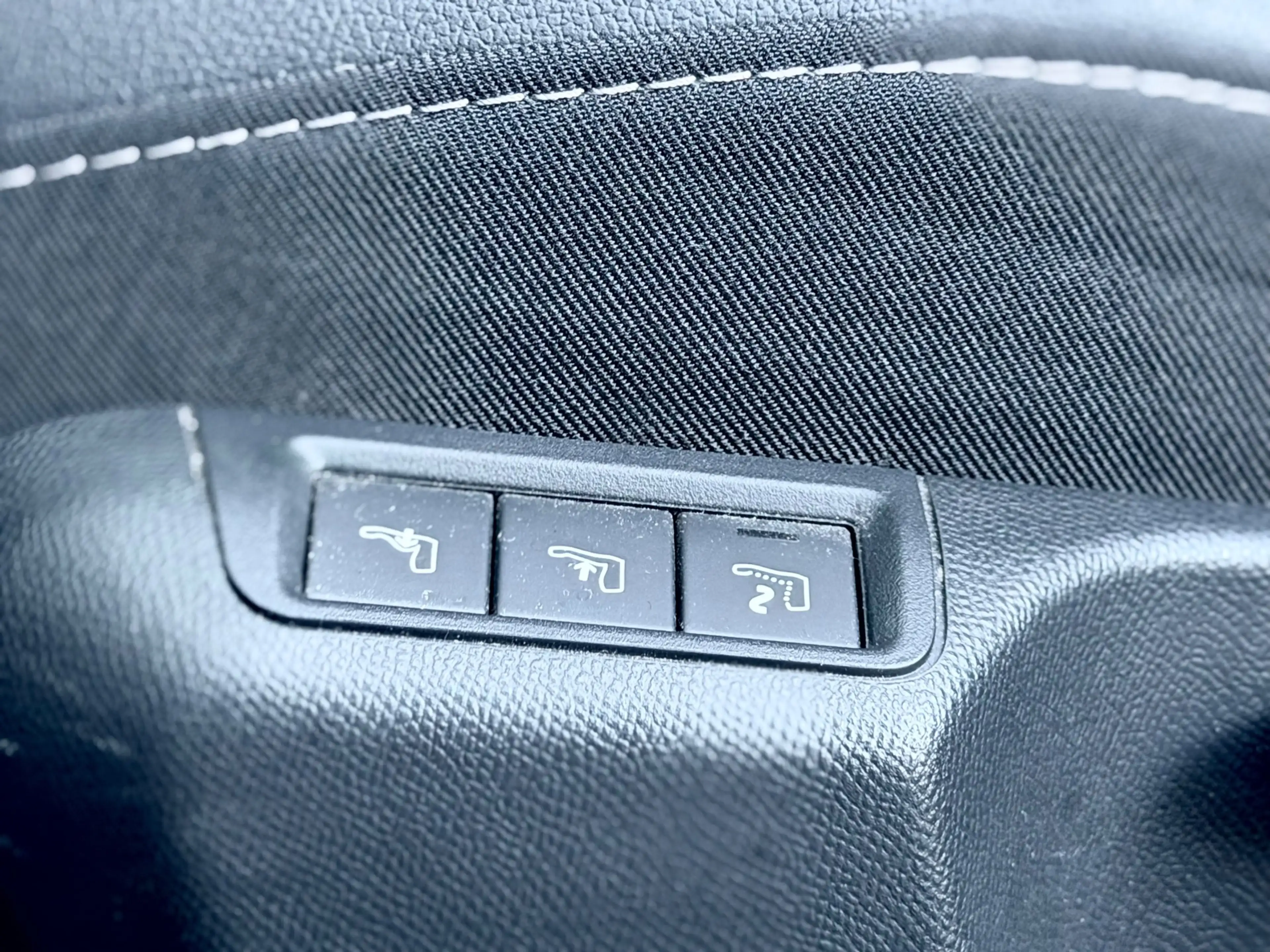 Opel Mokka 1.2 Turbo Ultimate AppleCarPlay/Camera — photo 11