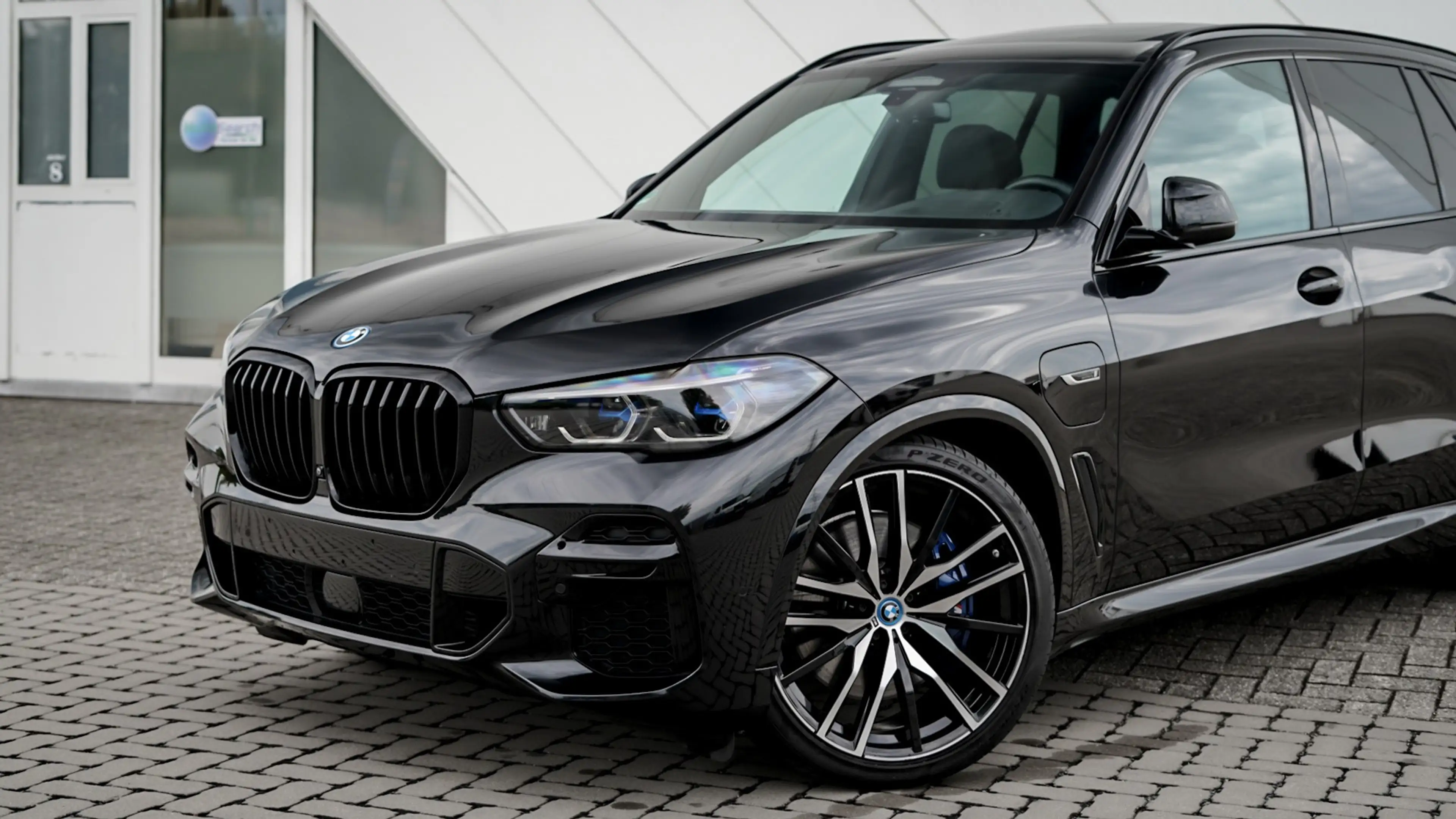 BMW X5 xDrive45e LASER | 360 CAMERA | DIS. key | HUD | PANO | KEYLESS | PROF. DRIVING ASSISTANCE | GEKOELDE ZETELS |
