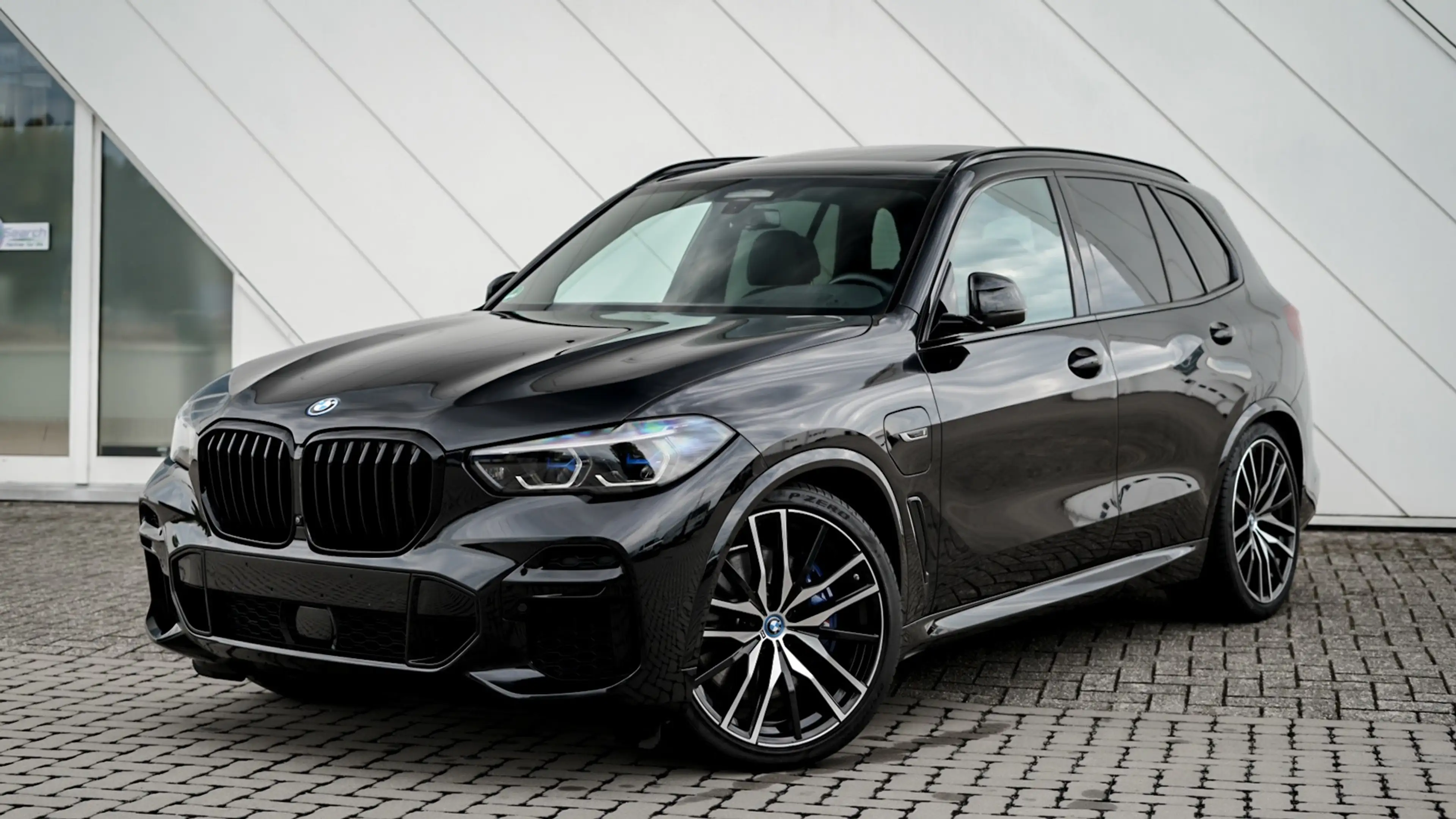 BMW X5 xDrive45e LASER | 360 CAMERA | DIS. key | HUD | PANO | KEYLESS | PROF. DRIVING ASSISTANCE | GEKOELDE ZETELS | — photo 3