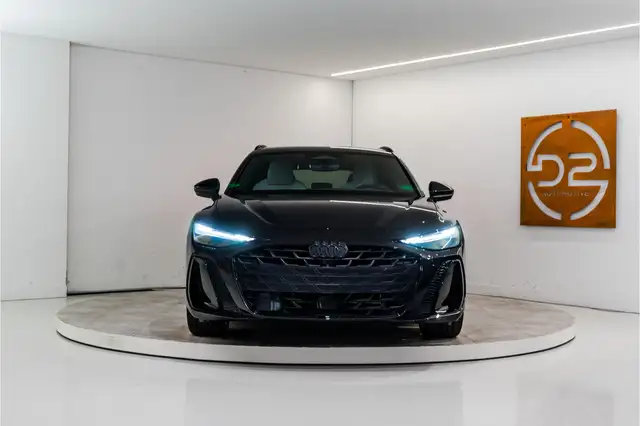 Audi A6 view 8