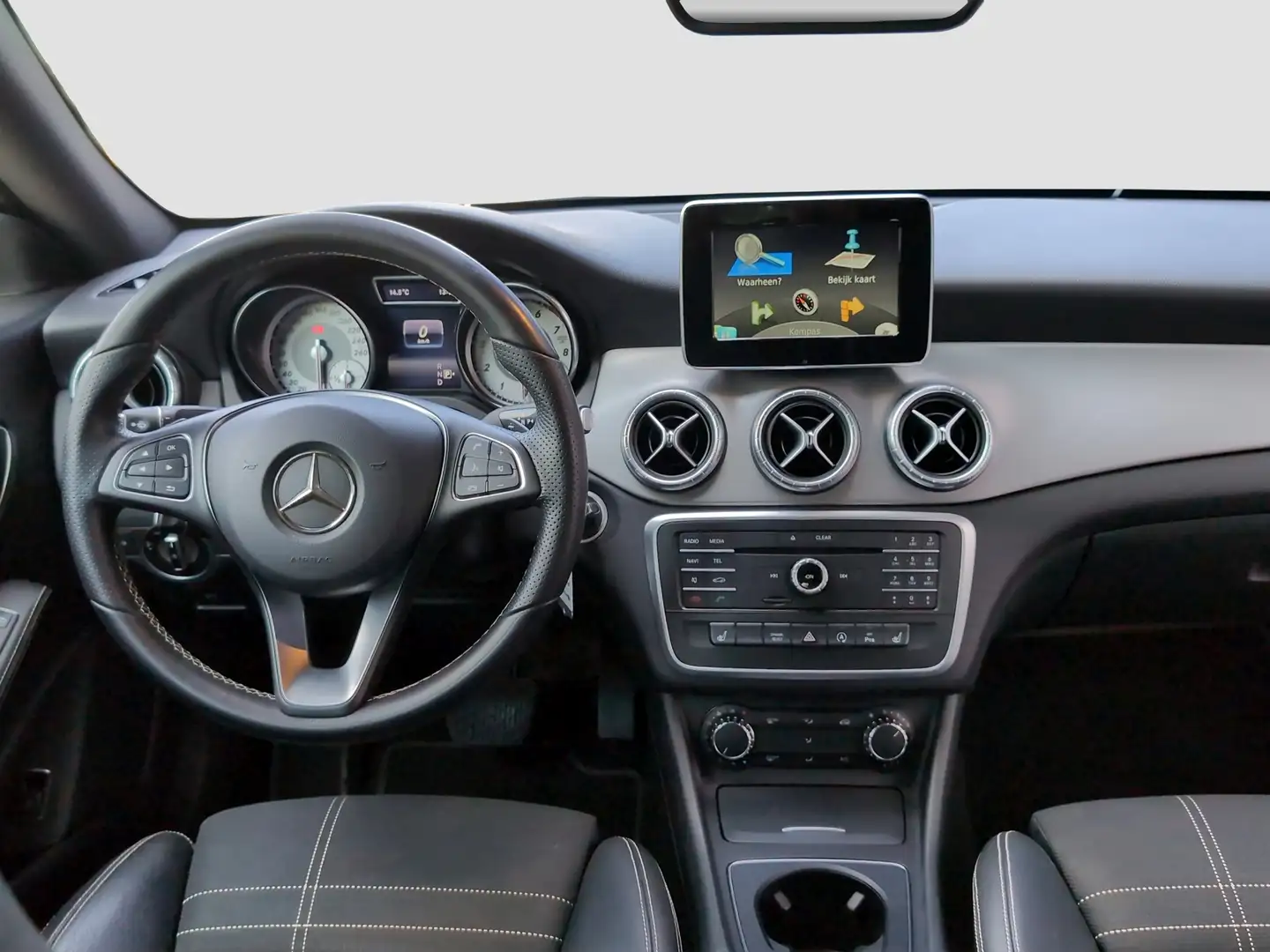 Mercedes-Benz CLA 180 Ambition | Navigatie | Cruise Control | Stoelverwa Grijs - 2