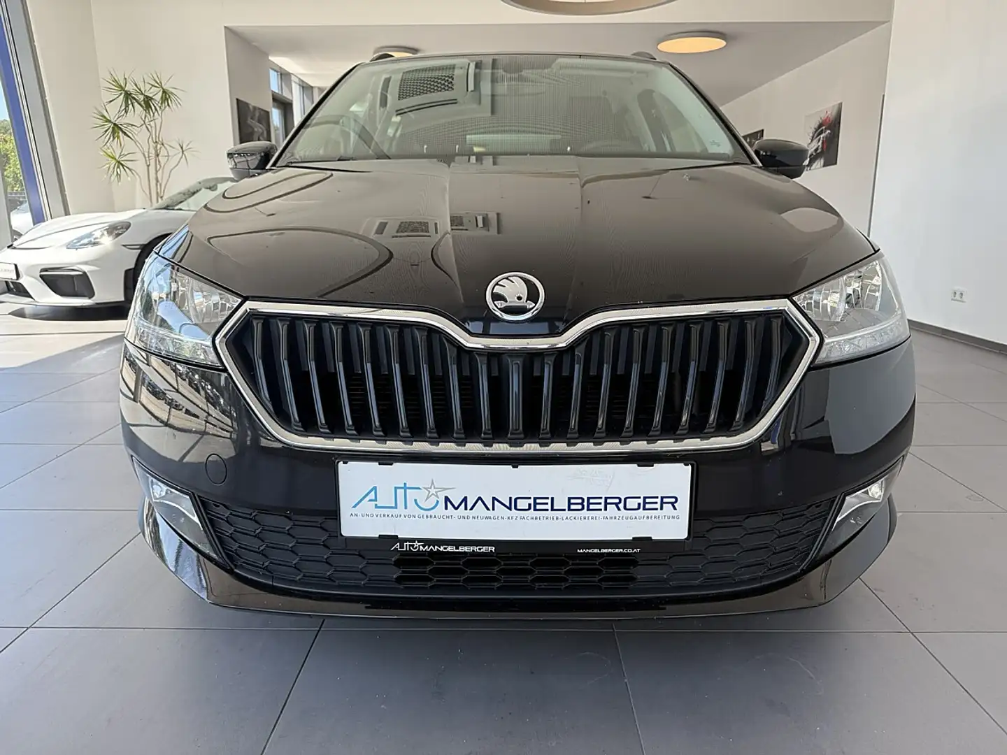 Skoda Fabia 1.0 TSI Ambition Schwarz - 2
