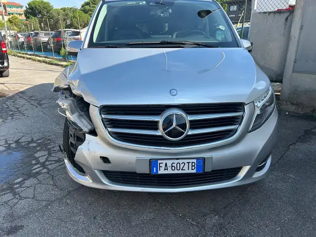 Mercedes-Benz V 250 Premium LONG