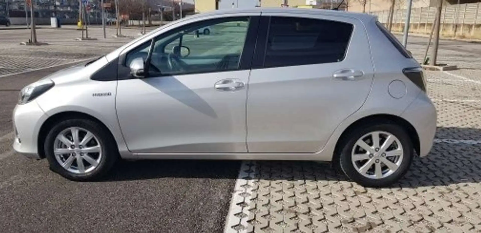 Toyota Yaris Yaris 5p 1.5h Lounge+ Argento - 2