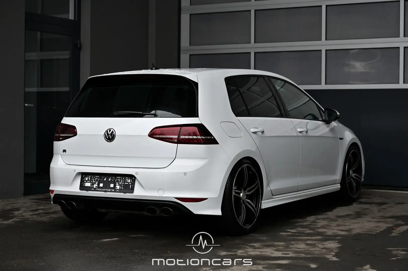 Volkswagen Golf VII R 2,0 TSI 4Motion DSG Pickerl NEU Weiß - 2
