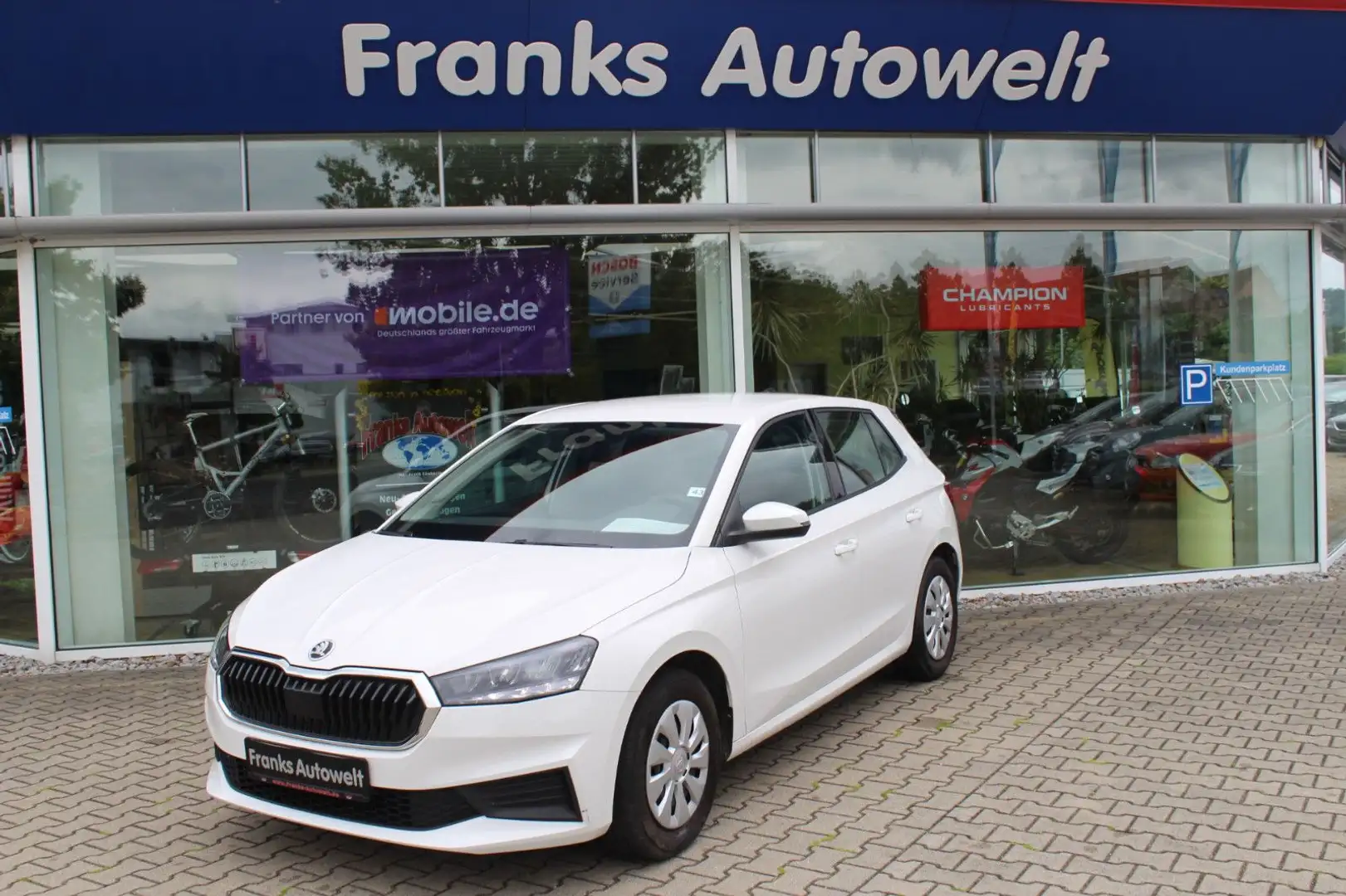 Skoda Fabia Active/LED/SmartLink White - 1