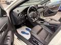 Mercedes-Benz A 200 AMG LINE AUTOMATIK 1.HAND*PANO*LEDER*LED* Blanco - thumbnail 9